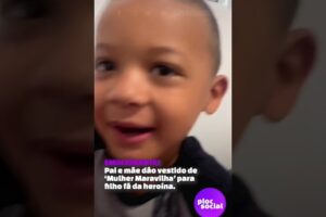 Pai dá vestido de mulher maravilha para filho e emociona internet  Aceito e amo do jeito que ele é